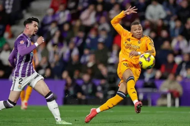 ريال مدريد يفوز على بلد الوليد بثلاثية