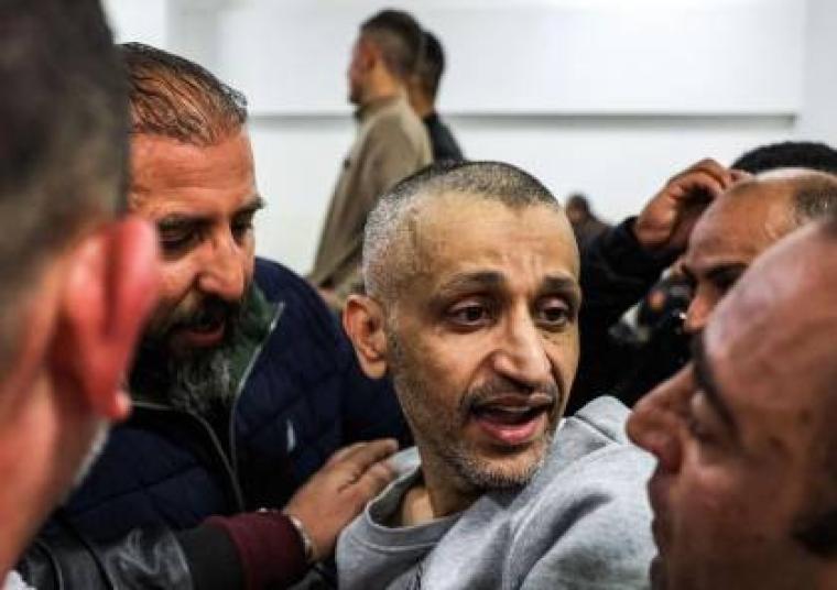 لحظة الافراج عن الأسير المحرر محمد العارضة