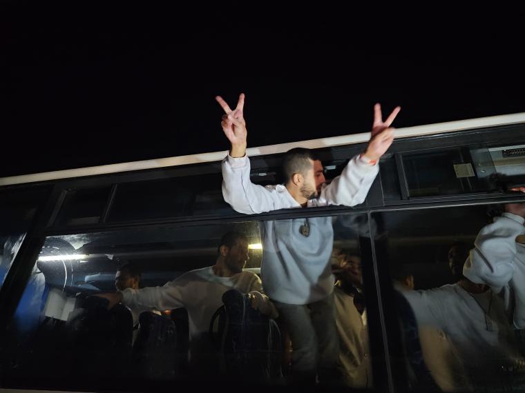 الإفراج عن أسرى فلسطينيين ضمن الدفعة السابعة (5).jpeg