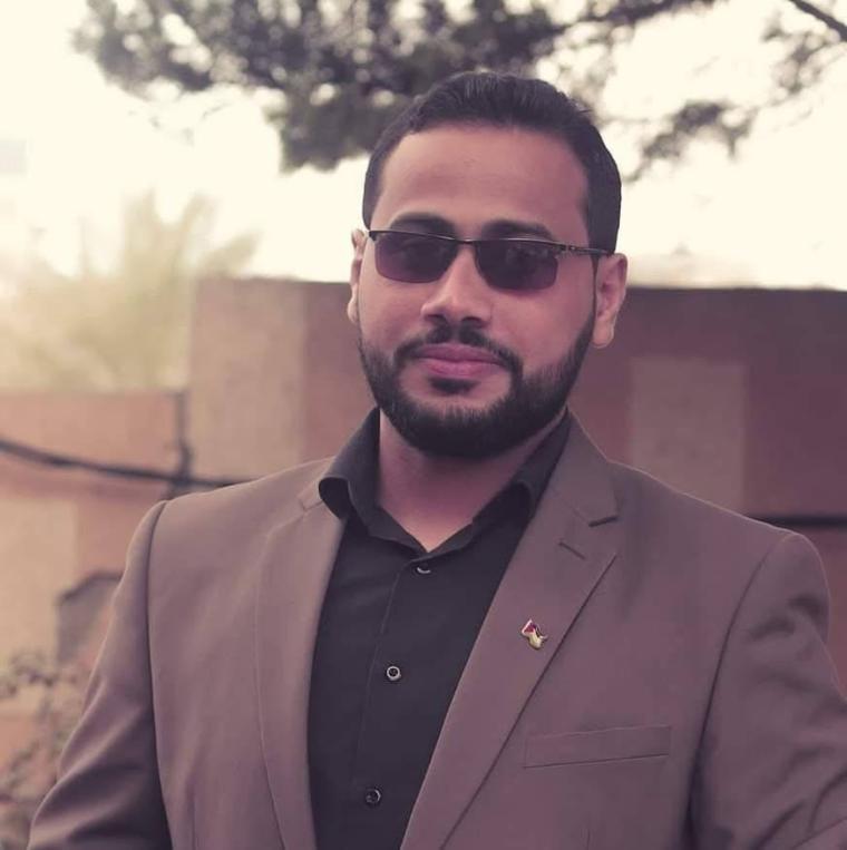 الصحفي محمد منصور