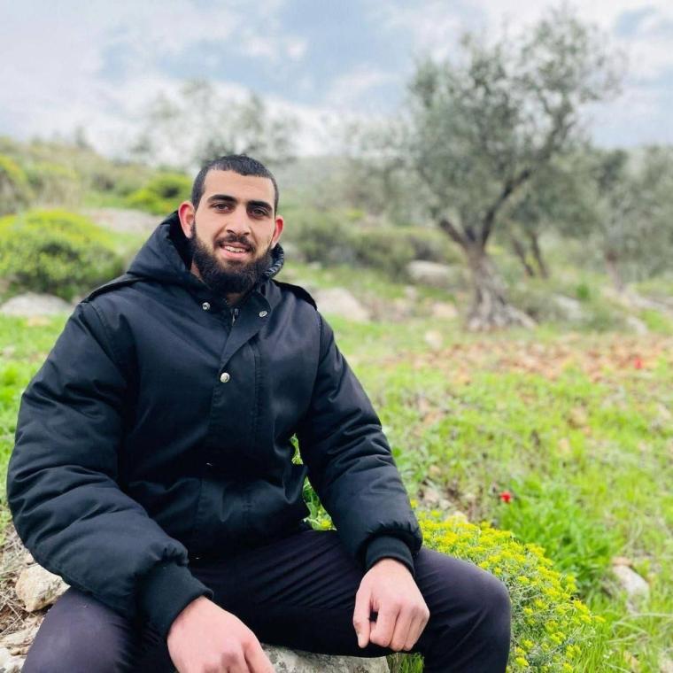 الشاب أحمد قاسم بني عودة