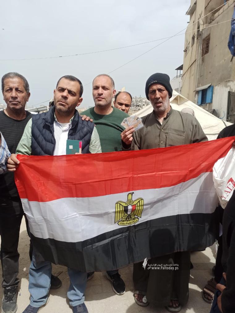 اعتصام للمصريين العالقين بغزة (1).jpeg
