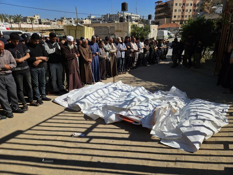 شهداء بمجزرة إسرائيلية في خانيونس- ارشيفية
