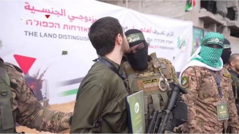 جانب من صفقة تبادل الأسرى الماضية