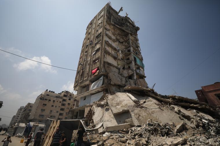 صور من الحياة اليومية فى مدينة غزة فى ظل استمرار الحرب على القطاع (12).JPG