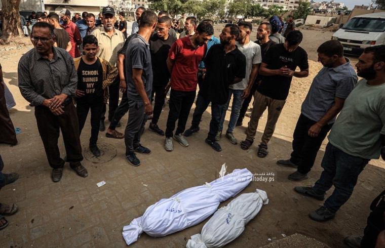 وداع شهداء من منتظرين المساعدات وقصف خيام النازحين بمدينة غزة (4).jpeg
