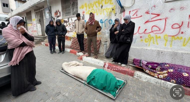 وداع شهداء سقوط الخيمة غرب غزة (3).jpeg