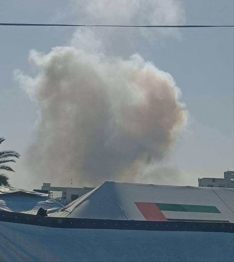 استهداف مبنى في مواصى خانيونس
