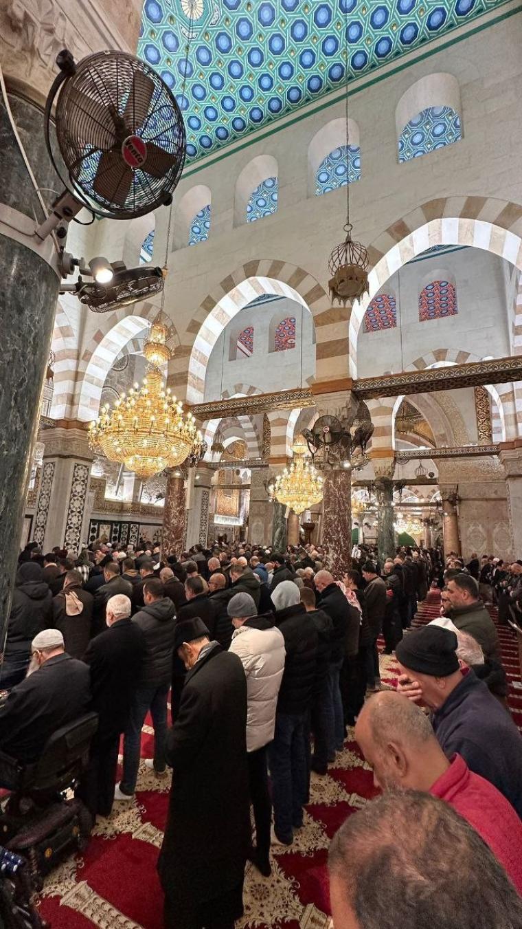 الصلاة من المسجد الاقصى المبارك 3