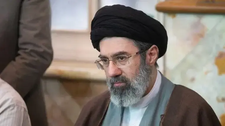 مجتبى خامنئي المرشد الإيراني