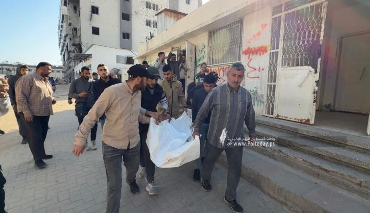 تشيع جثمان الشهيد الصحفى إسلام قنيطة بمدينة غزة بعد استهدافه (2).jpeg