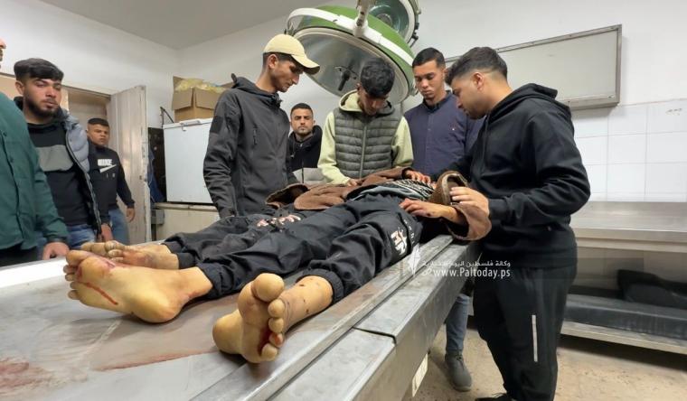 وداع 5 شهداء بينهم ثلاثة أطفال ارتقوا فى قصف صهيونى على مدينة بيت لاهيا (13).jpeg
