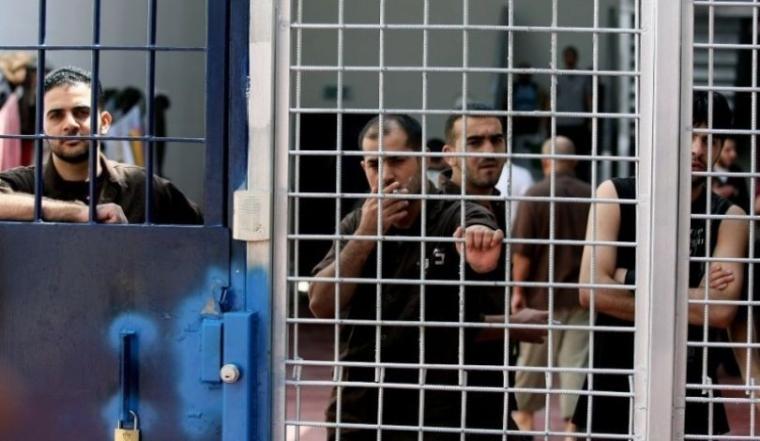 اسرى فلسطينيون داخل سجون الاحتلال الاسرائيلي (ارشيف)