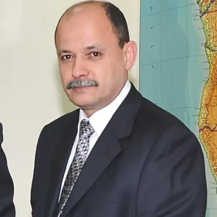 الكاتب عبد الناصر سلامة
