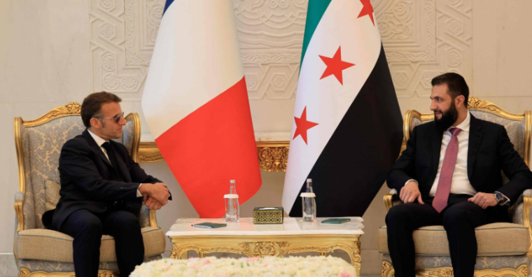 ماكرون والشرع.PNG