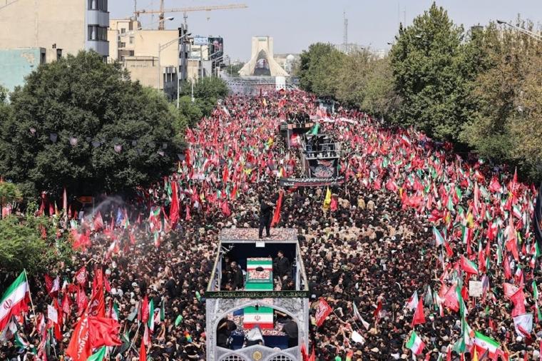 تشييع مرشد الثورة الإيرانية علي خامنئي
