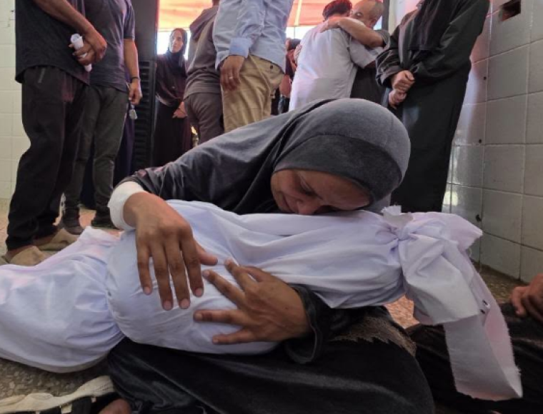 والدة تالا ابو مطر