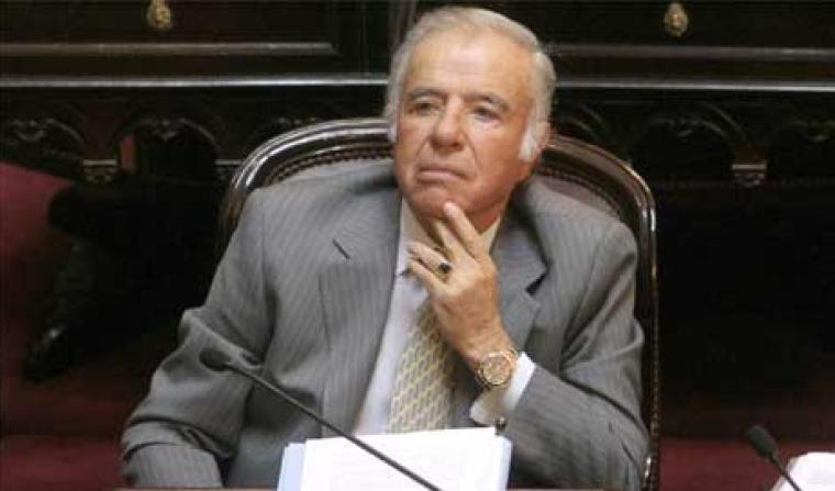 الرئيس الارجنتيني السابق كارلوس منعم