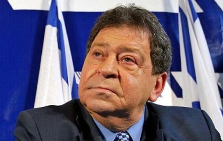 المجرم وزير الحرب الإسرائيلي الأسبق بنيامين بن أليعيزر