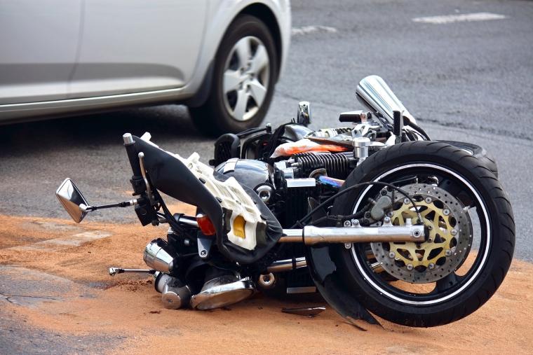 حادث سير لدراجة نارية.jpg