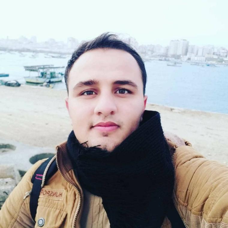 الزميل الصحفي محمود مرتجى