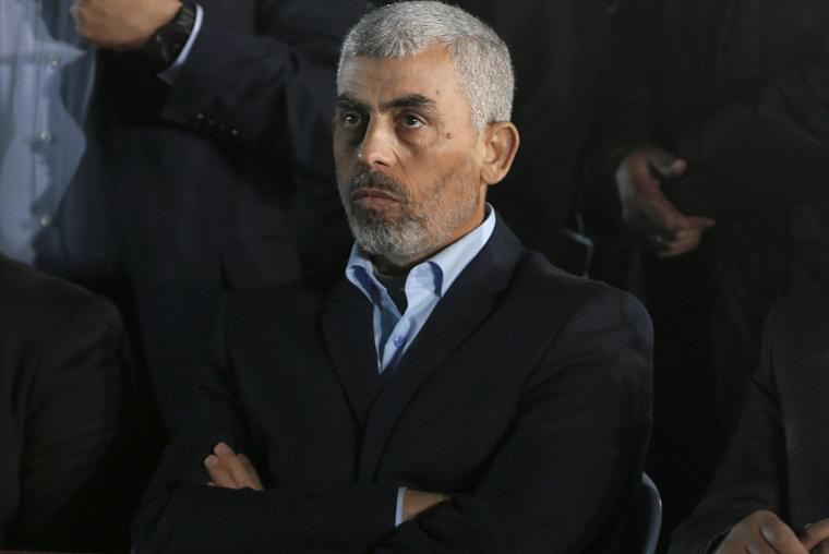 ن رئيس حركة (حماس) في قطاع غزة يحيى السنوار 