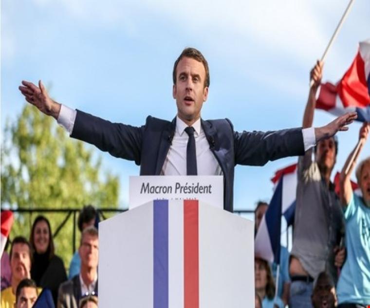ماكرون يخوض الانتخابات الفرنسية ضد منافسته لوبان