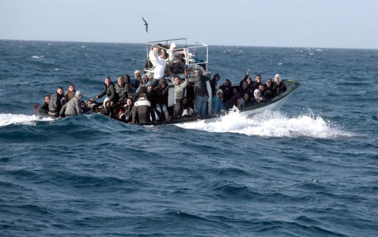 قارب مهاجرين