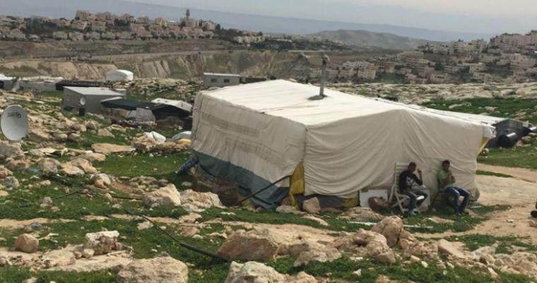 منازل البدو في جبل البابا مهددة بالهدم