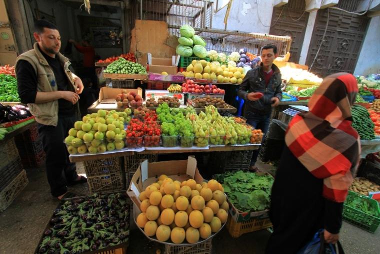 أسعار الخضروات ترتفع في غزة