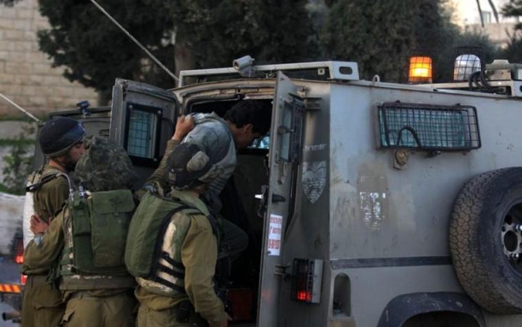 اعتقال مواطن فلسطيني في الضفة المحتلة