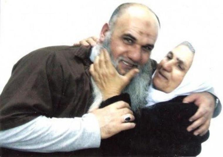 علي الصفورة ووالدته