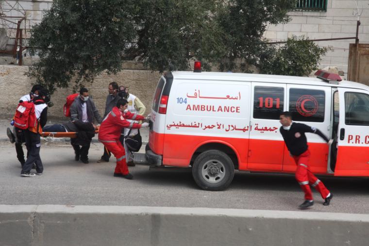 وفاة طفلة بحادث سير وسط قطاع غزة