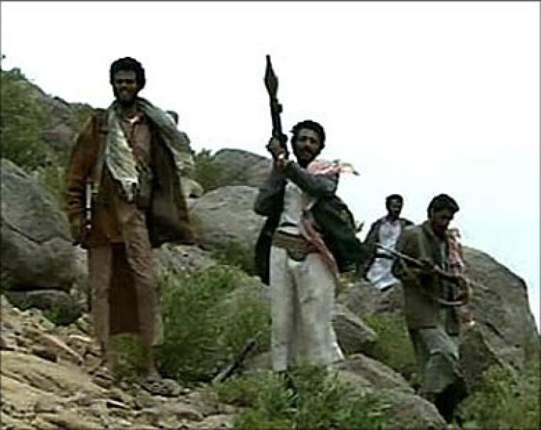 اشتبكات بين سلفيين وحوثيين باليمن