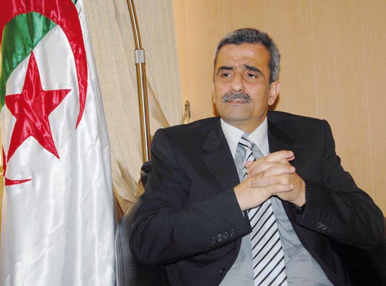 محمد تهمي وزير الرياضة الجزائري