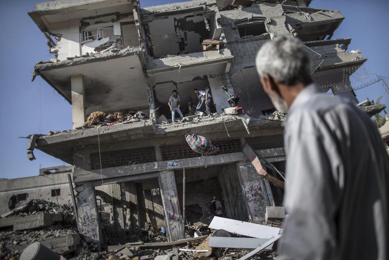بيوت مدمرة جراء العدوام عام 2014 