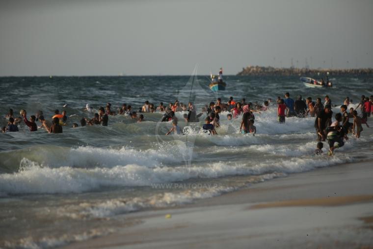 شاطئ بحر مدينة غزة (3).JPG