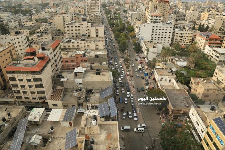 عودة الحياة الطبيعية في قطاع غزة بعد قرار منع التجول (11).JPG
