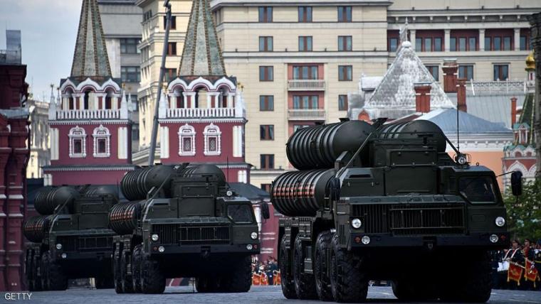 صواريخ إس-400 (أرض-جو) في عرض عسكري في موسكو - أرشيف