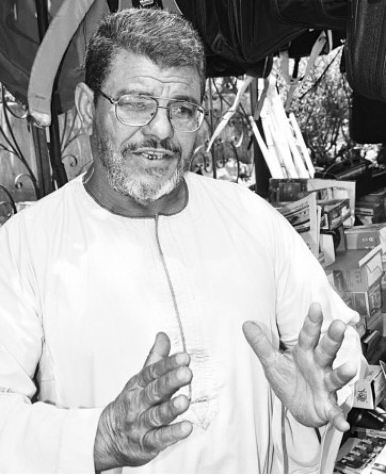 رمضان السوهاجي شبيه الرئيس المصري "مرسي"