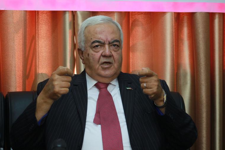 مامون ابو شهلا وزير العمل الفلسطيني