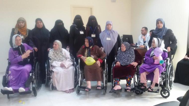 زيارة لدار المسنين بغزة 