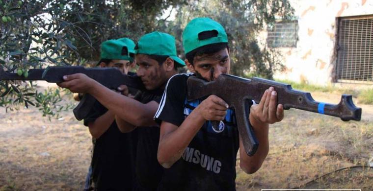 مخيم لحركة حماس