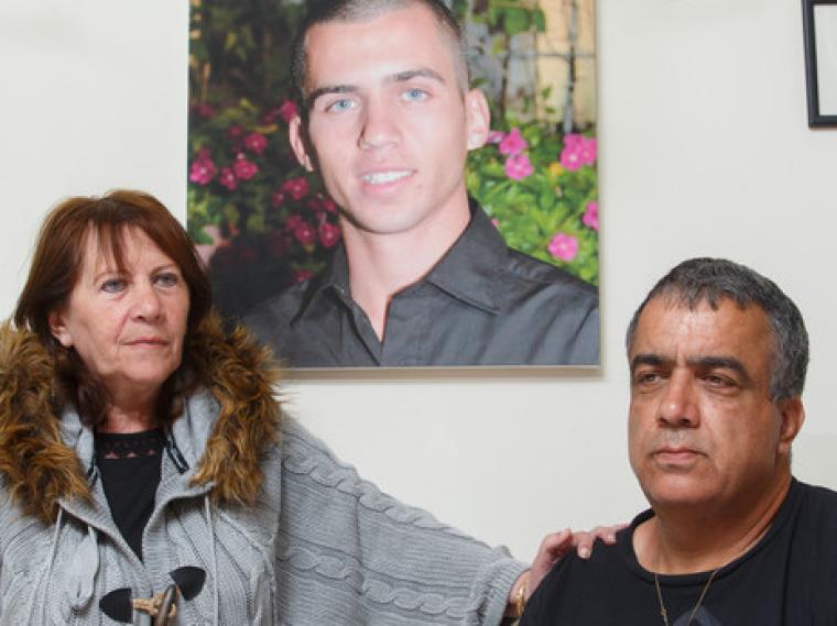 عائلة الجندي الإسرائيلي الأسير لدى المقاومة شاؤول آرون