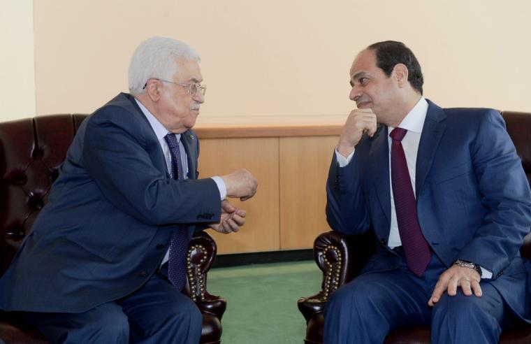 الرئيس الفلسطيني والرئيس المصري في لقاء سابق