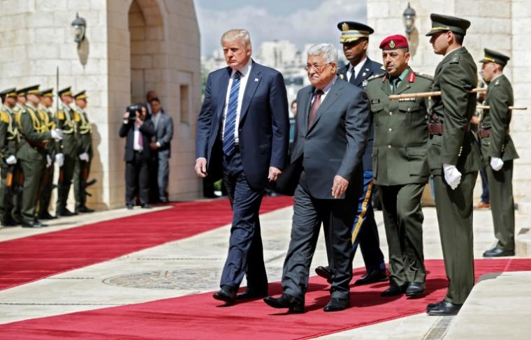 الرئيسين عباس و ترامب