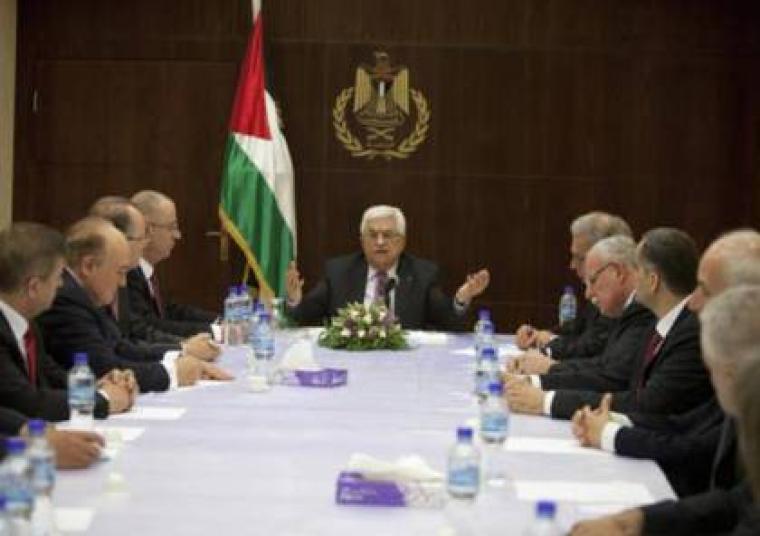 جلسة لحكومة الوفاق الوطني برئاسة الرئيس عباس
