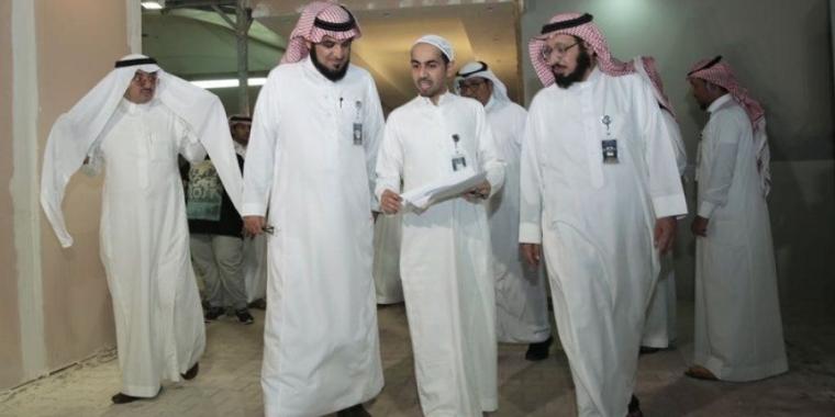 المدلج خلال تفقده الحجاج