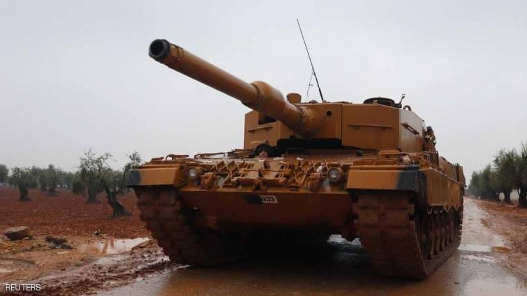 دبابة تركية تشارك في الهجوم على عفرين