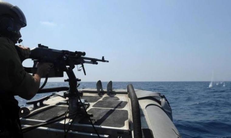 اتحاد الصيدين: قوات الاحتلال تواصل استهداف مراكب الصيد في بحر غزة